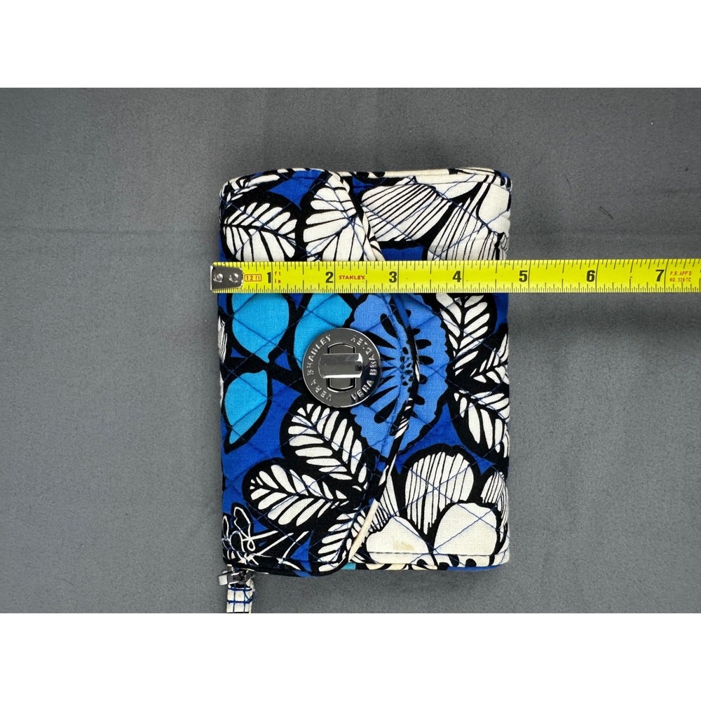 VERA BRADLEY Twist Lock‎ Expandable Wristlet/Clutch/Wallet Blue Floral Print - Picture 8 of 8